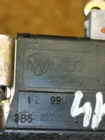 Volkswagen PASSAT B5 Serrure de loquet coffre 3B5827505C