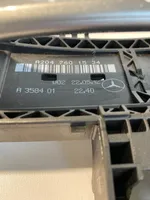 Mercedes-Benz C W204 Maniglia esterna per portiera anteriore A2047601534