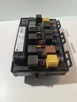 Opel Astra H Fuse module 13250231