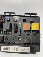 Opel Astra H Fuse module 13181658