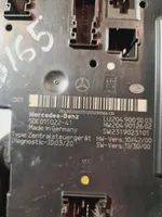 Mercedes-Benz C W204 Module de fusibles 2049005003