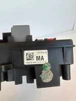 Opel Insignia A Fuse module 13275874