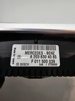 Mercedes-Benz CLC CL203 Unidad de control climatización A2038304085