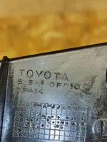 Toyota Corolla Verso AR10 Uchwyt / Mocowanie zderzaka tylnego 525630F010