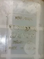 Toyota Corolla E120 E130 Réservoir de liquide lave-glace 060851054