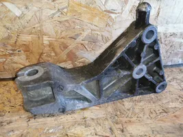 Opel Zafira B Engine mounting bracket 13174501
