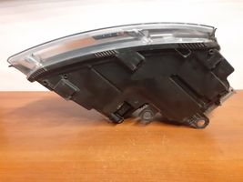 Audi A8 S8 D3 4E Lampa przednia 15812500