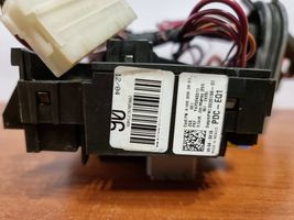 Mercedes-Benz GL X166 Module de fusibles A1669063801