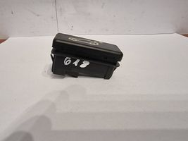 BMW X6 E71 Przycisk otwierania klapy bagażnika 8375580