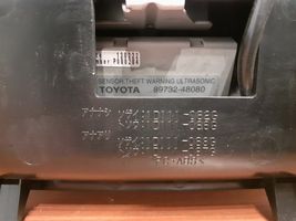 Lexus RX 330 - 350 - 400H Światło fotela przedniego 8973248080