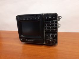 Mercedes-Benz S W220 Radio/CD/DVD/GPS-pääyksikkö A2208200389