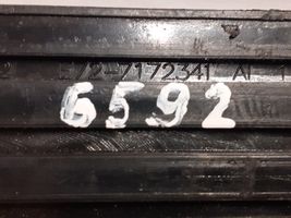 BMW X5 E70 Galinio slenksčio apdaila (išorinė) 7172341