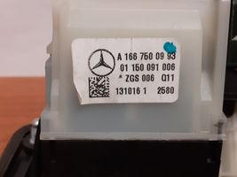 Mercedes-Benz GLC X253 C253 Uchwyt / Rączka zewnętrzna otwierania klapy tylnej / bagażnika A1667500993