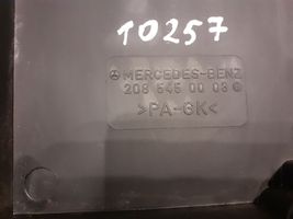 Mercedes-Benz CLK A208 C208 Couvercle de boîte à fusibles 10257