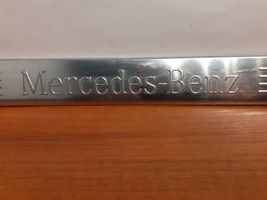 Mercedes-Benz E W212 Garniture de jupe latérale arrière A2126860936