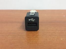 BMW 7 F01 F02 F03 F04 Connecteur/prise USB 11815