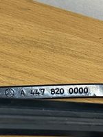 Mercedes-Benz Vito Viano W447 Braccio della spazzola tergicristallo anteriore A4478200000