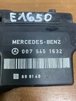 Mercedes-Benz E W124 Relè preriscaldamento candelette 0075451632