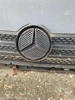 Mercedes-Benz Sprinter W906 Etupuskurin ylempi jäähdytinsäleikkö A9018800385