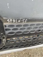 Mercedes-Benz Sprinter W906 Etupuskurin ylempi jäähdytinsäleikkö A9018800385
