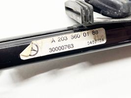 Mercedes-Benz C W203 Rail de réglage hauteur de ceinture de sécurité 