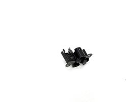 Mercedes-Benz C W203 Serrure de capot A2038800060