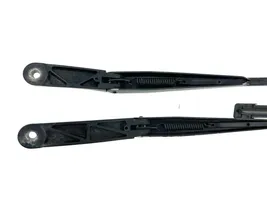 Volkswagen Golf VI Windshield/front glass wiper blade 101955410