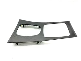 Mercedes-Benz C W203 Rivestimento in plastica cornice della leva del cambio A2036809239