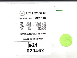 Mercedes-Benz E W211 Unidad delantera de radio/CD/DVD/GPS A2118209789