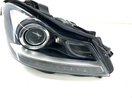 Mercedes-Benz C W204 Lampa przednia A2048204639