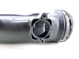 BMW 5 F10 F11 Część rury dolotu powietrza 1054695S02