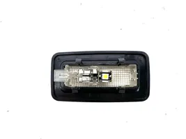 BMW X5 E70 Lampka podsufitki tylna 9130836