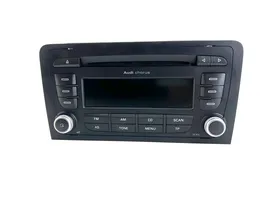 Audi A3 S3 A3 Sportback 8P Unité principale radio / CD / DVD / GPS 8P0035152E