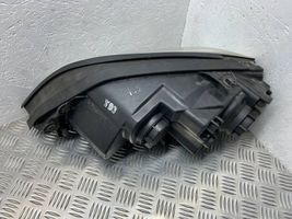 KIA Sorento Lampa przednia 