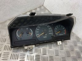 Mitsubishi Space Wagon Compteur de vitesse tableau de bord MB680132