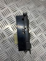 Mitsubishi Pajero Electric window control switch MB782039