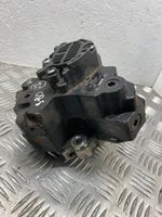 Volvo V70 Pompe d'injection de carburant à haute pression 8689590