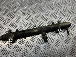 Chrysler Voyager Kraftstoffverteiler Einspritzleiste Verteilerrohr 0445214041