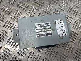 Land Rover Freelander Module de contrôle de boîte de vitesses ECU UHC000120