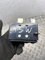Mitsubishi Space Wagon Interrupteur feux de détresse 