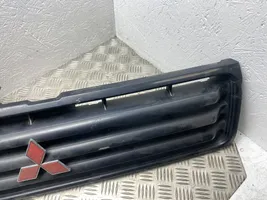 Mitsubishi Pajero Front bumper upper radiator grill 