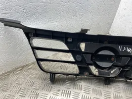 Nissan X-Trail T30 Grille de calandre avant 623108H700