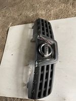 Nissan Qashqai+2 Grille calandre supérieure de pare-chocs avant 6231010000