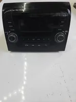 Peugeot Boxer Panel / Radioodtwarzacz CD/DVD/GPS 07356825990