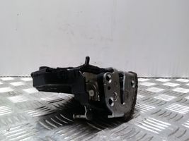 Toyota Avensis T250 Serrure de porte avant Y46C0205