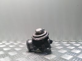 Volkswagen Bora Soupape vanne EGR 038131501E