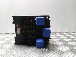 Nissan Patrol 4W60 Module de fusibles VC00F14