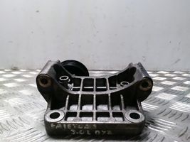 Volkswagen Phaeton Soporte del alternador 059903143K