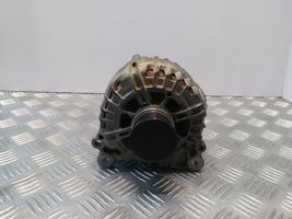 Volkswagen PASSAT B8 Generatore/alternatore 03L903023L