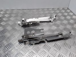 Audi A4 S4 B6 8E 8H Tailgate/trunk/boot hinge 8H0827302A